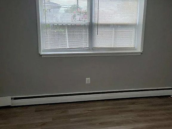 4th image of 615 E Main St #10