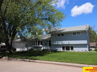 1820 E 20th St, Fremont, NE 68025