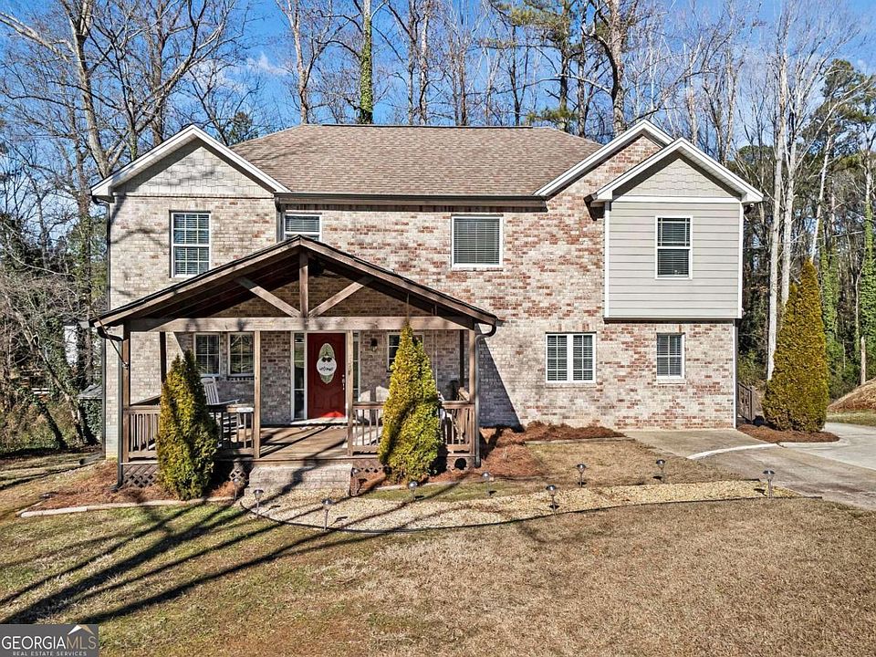 1st image of 157 Long Dr SW