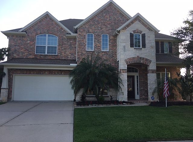 1st image of 830 Arlington Pointe Dr