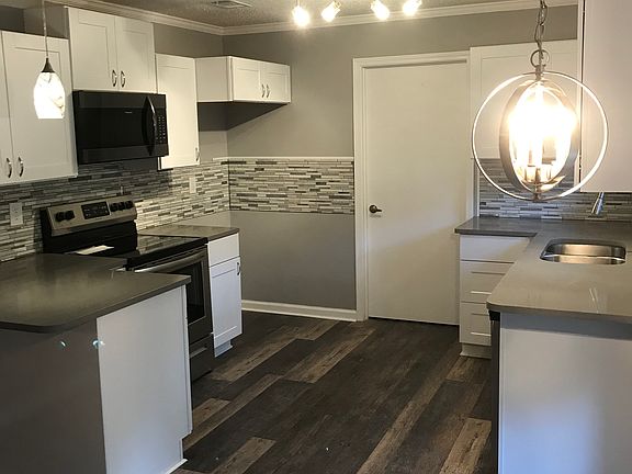 Laundry room thru kitchen