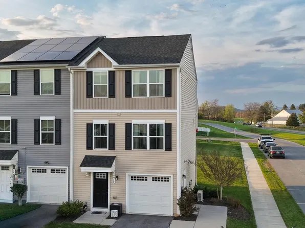 10 Norcross Ct, Martinsburg, WV 25403