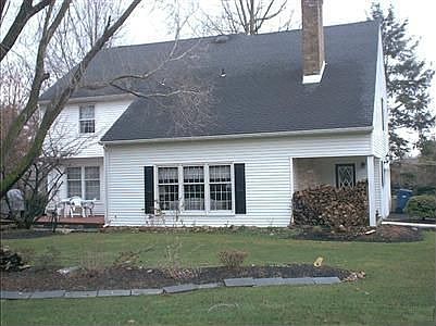 2nd image of 1404 Forest Dr