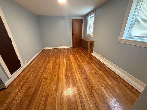 5th image of 231 Leyden St #B