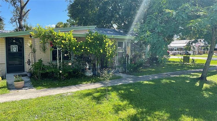 1st image of 5575 Myakka Ave