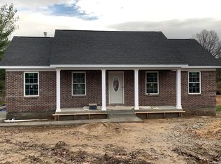 2710 Triplett Ct, Louisville, KY 40216