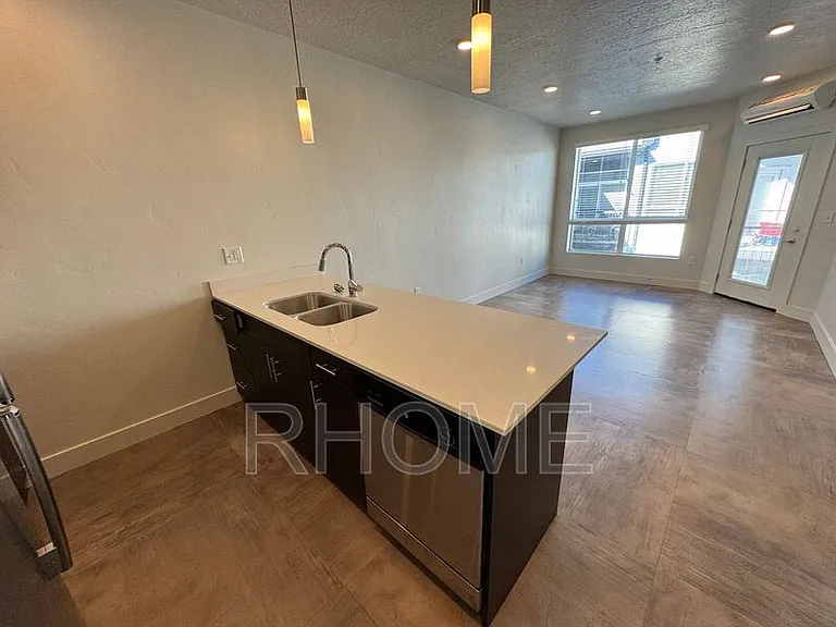 965 W Central Ave #318 — Photo 8