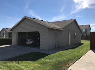 1701 W 25th Ave, Kennewick, WA 99337