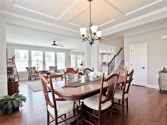 3rd image of 150 Rainberry Dr