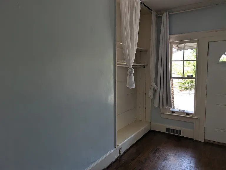 2201 Blossom St — Photo 24
