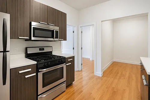 155 Salem St #3 Photo 1