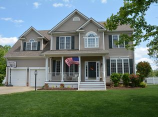 13322 Woodlake Dr, Carrollton, VA 23314