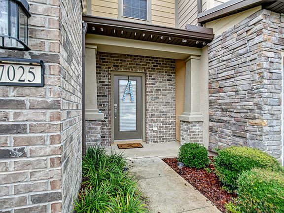 4th image of 7025 Coldwater Dr #3B