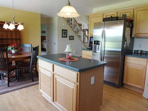 4th image of 635 Cherrywood Dr