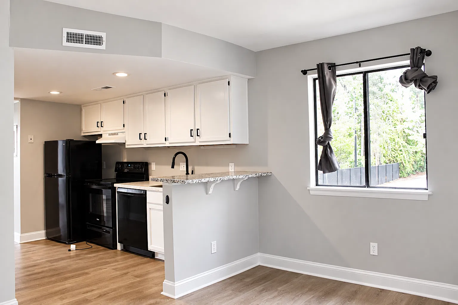 4752 Seahawk Court B9 - 1 — Photo 3