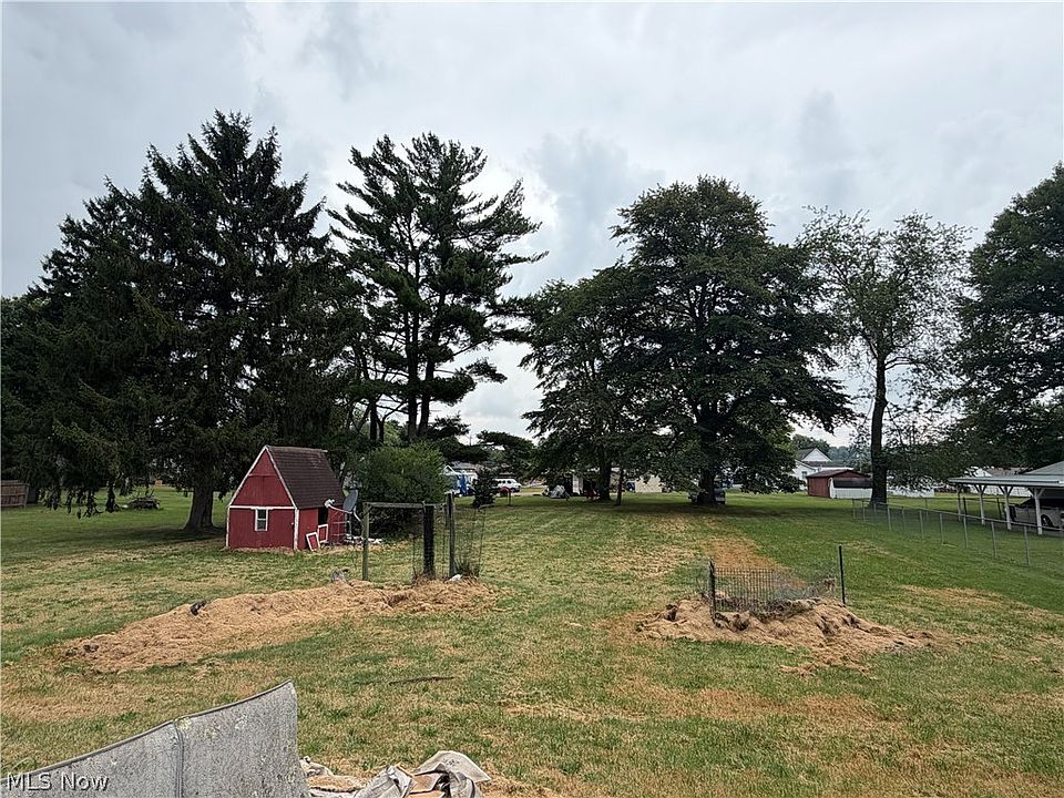 2nd image of 1149 Country Club Dr