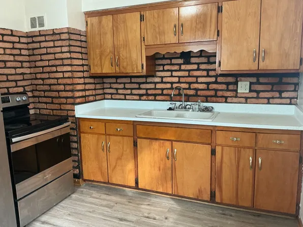 4642 N 45th St, Milwaukee, WI 53218