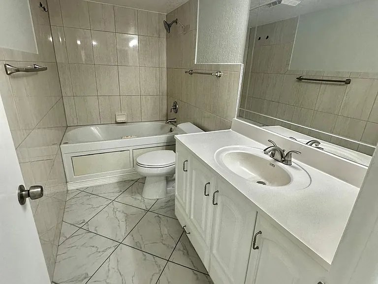 4158 Inverrary Dr #202 — Photo 10