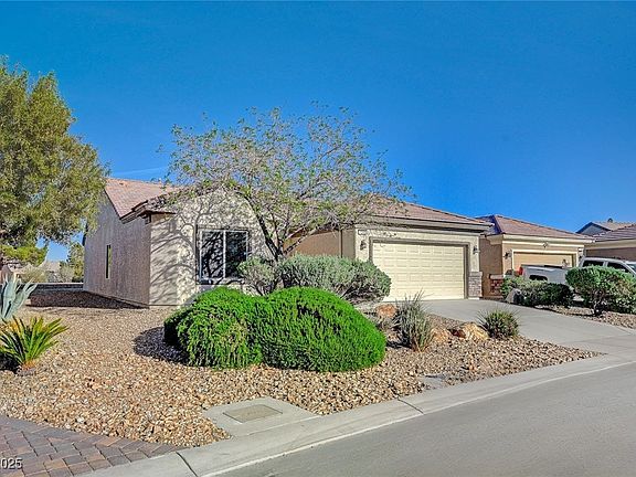 2nd image of 7760 Pine Warbler Way