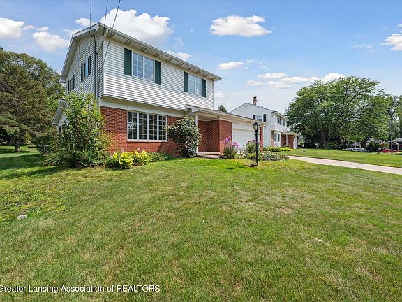 2nd image of 11180 Stoney Brook Dr