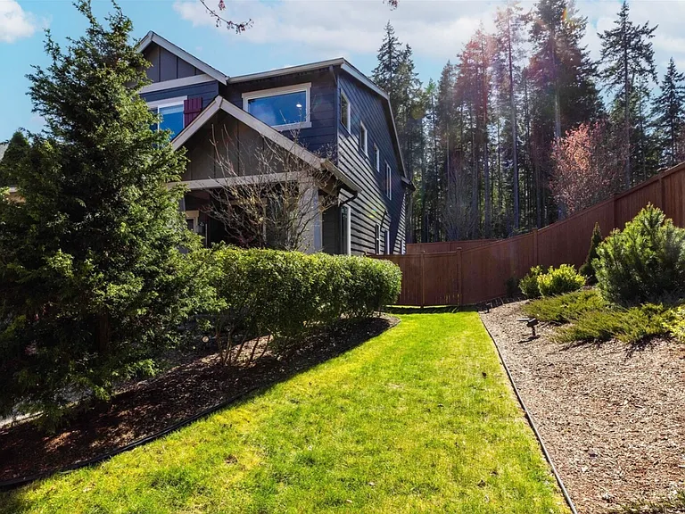 120 Pickford Pl SW — Photo 17