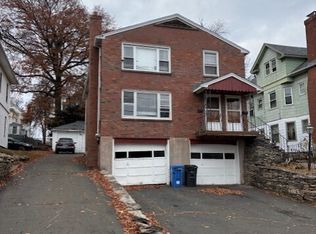 87 Grandview Ter, Hartford, CT 06114