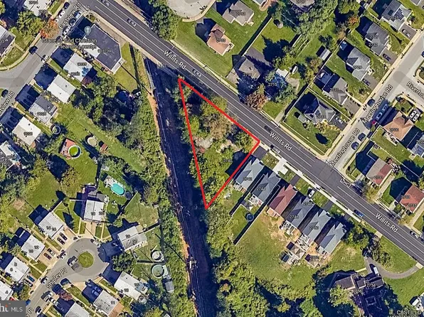 2740 Willits Rd, Philadelphia, PA 19136