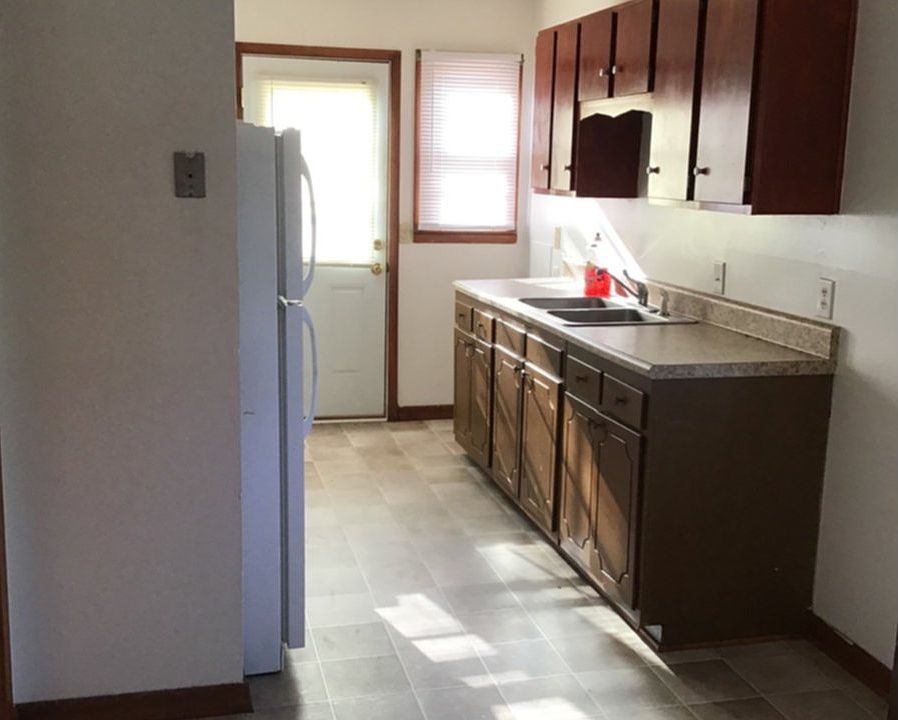 2nd image of 839 Shaw Mill Rd #D