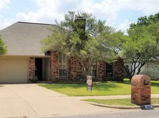 305 Creekside Dr, Keller, TX 76248