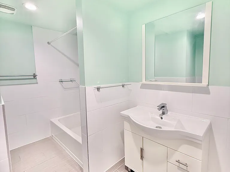 249 S 49th St #1O7 — Photo 16