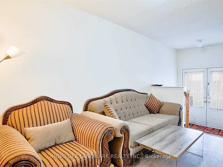 38 Silvester St — Photo 7