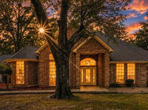 443 Copperhead Trl, Powderly, TX 75473
