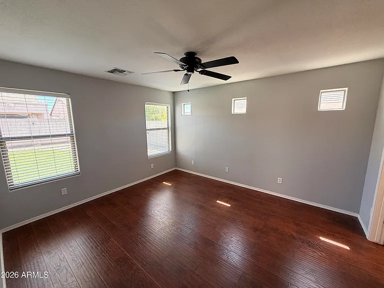 17520 W Watson Ln — Photo 8