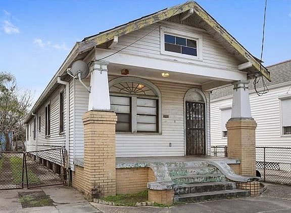 2nd image of 1818 Arts St