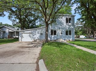 1101 Broadway Ave S, Sauk Rapids, MN 56379