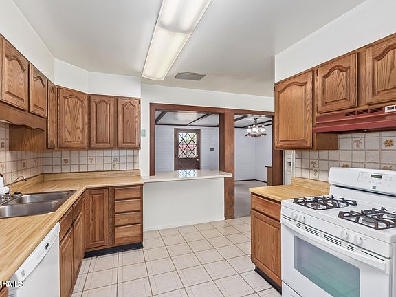 5th image of 5830 N 30TH Drive