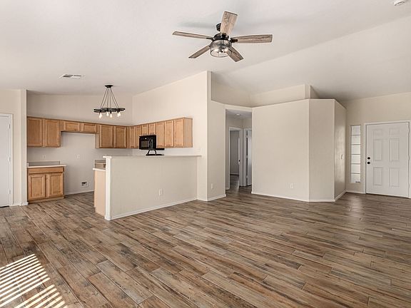 3rd image of 40234 N Lerwick Dr