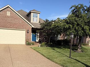 2840 Laura Lynn Ln, Newburgh, IN 47630