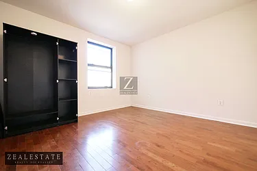 Rented by ZealEstate Group Inc