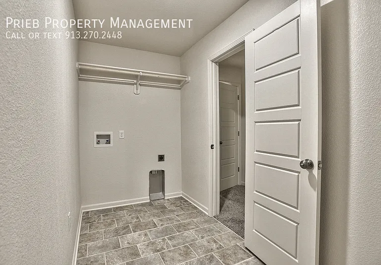 21581 W 126th Ter #26 — Photo 17