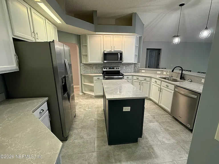 9339 Whisper Glen Dr — Photo 4