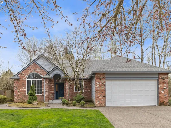 17440 SW Kinglet Dr, Sherwood, OR 97140