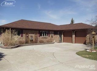 3470 Clearwater Dr, Davison, MI 48423