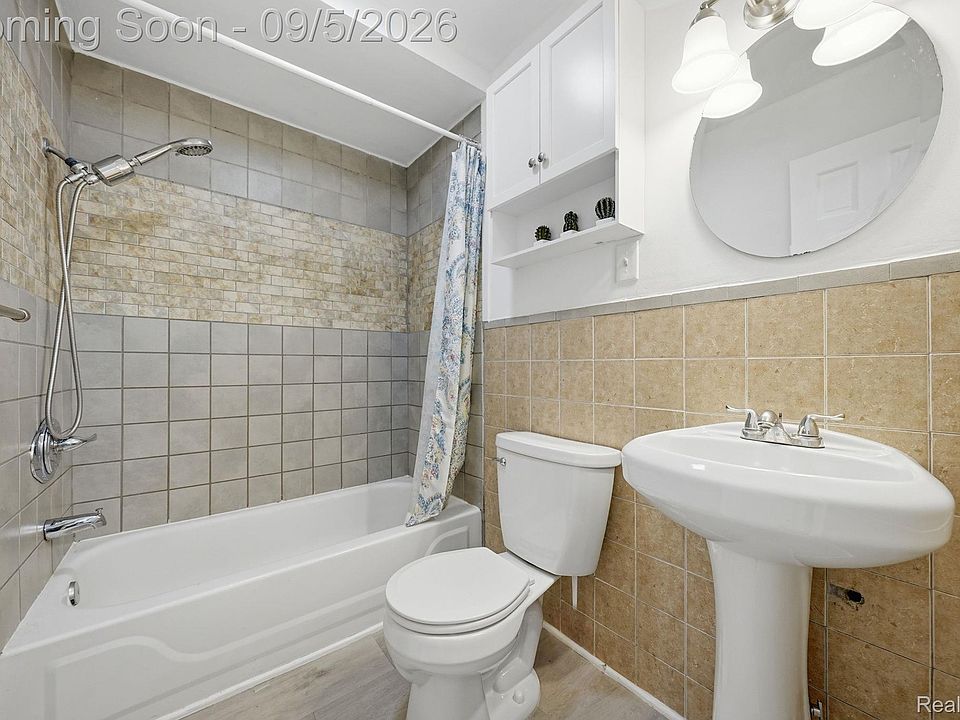 1700 Ackley Ave, photo 13