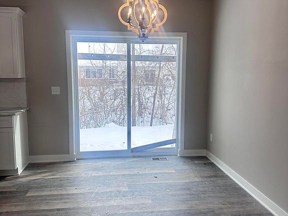 5th image of 23761 Waterview Dr