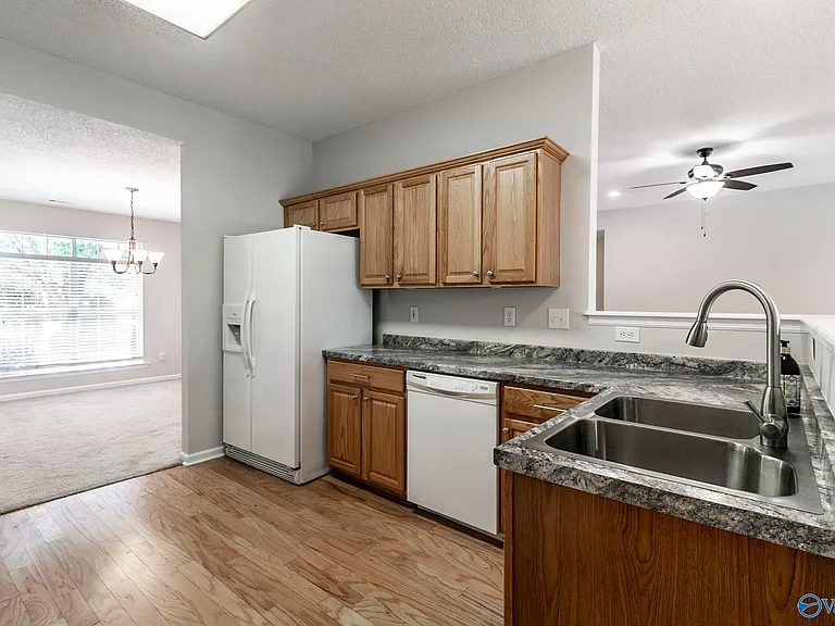 114 Clover Ridge Dr — Photo 17