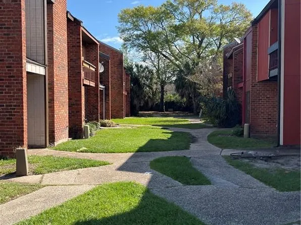 6201 Morrison Rd #1207, New Orleans, LA 70126