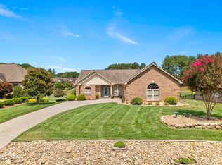 147 Tahlequah Ln, Loudon, TN 37774