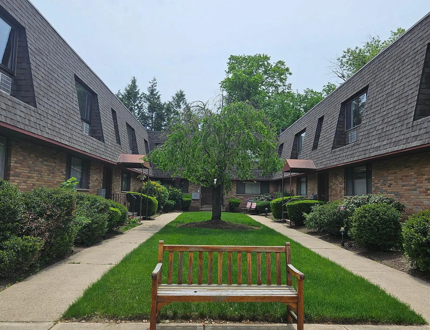 1 bed, 840 sqft, $2,000 — Photo 1