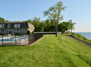 3626 Lakeshore Dr APT K-11, Saint Joseph, MI 49085